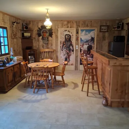 Lägenhet Josey Wood Ranch Saint-Symphorien (Eure)